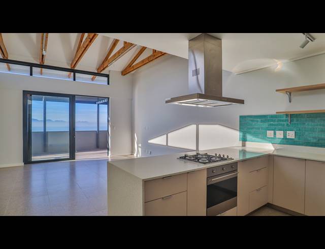 2 BEDROOM APARTMENT FOR SALE IN MUIZENBERG